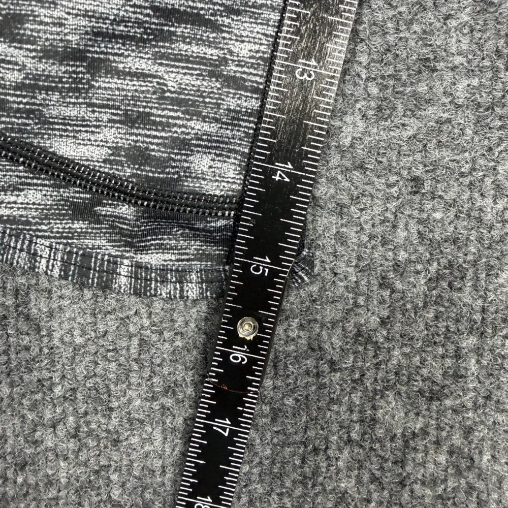 Lululemon Space Dye Black‎ White Mesh Crop Leggings High Rise Size 4 - Picture 7 of 7